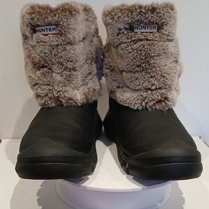 Hunter - Kids - Intrepid - Black & Gray Faux Fur Waterproof Ankle Boots  B/2 G/3
